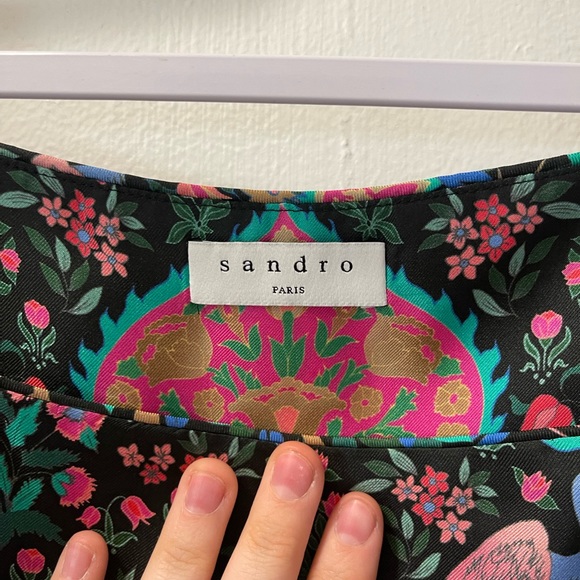 Sandro Ivea Silk Floral Top with puffy sleeves | Size Small - Picture 10 of 14
